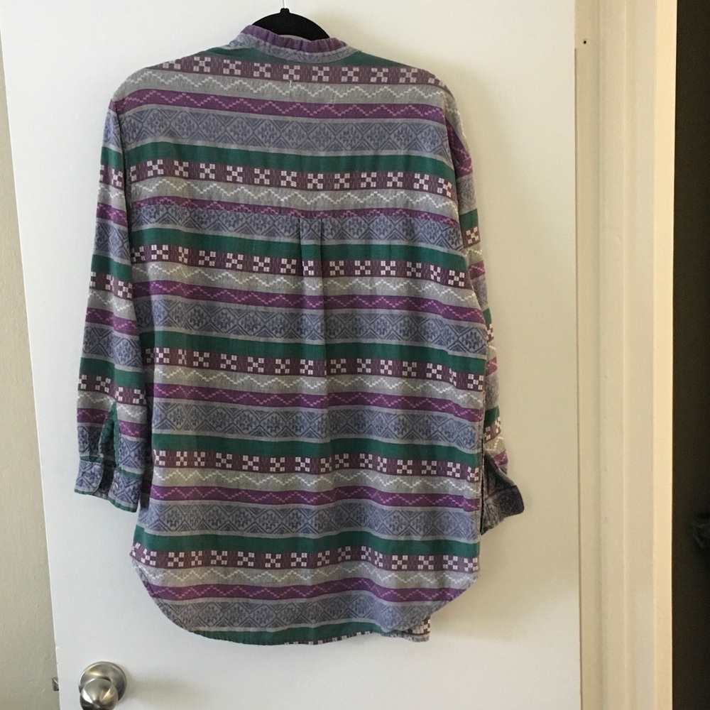 Fun print vintage button down - Picture 4 of 6